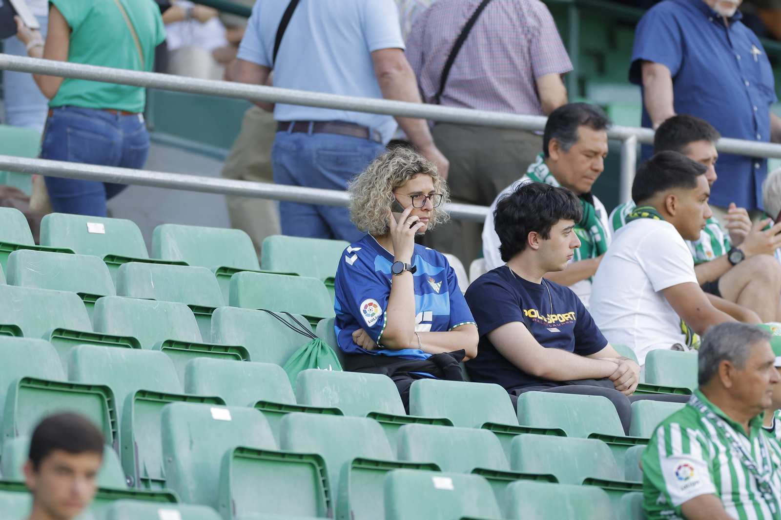 Búscate en las fotos del Betis-Rayo