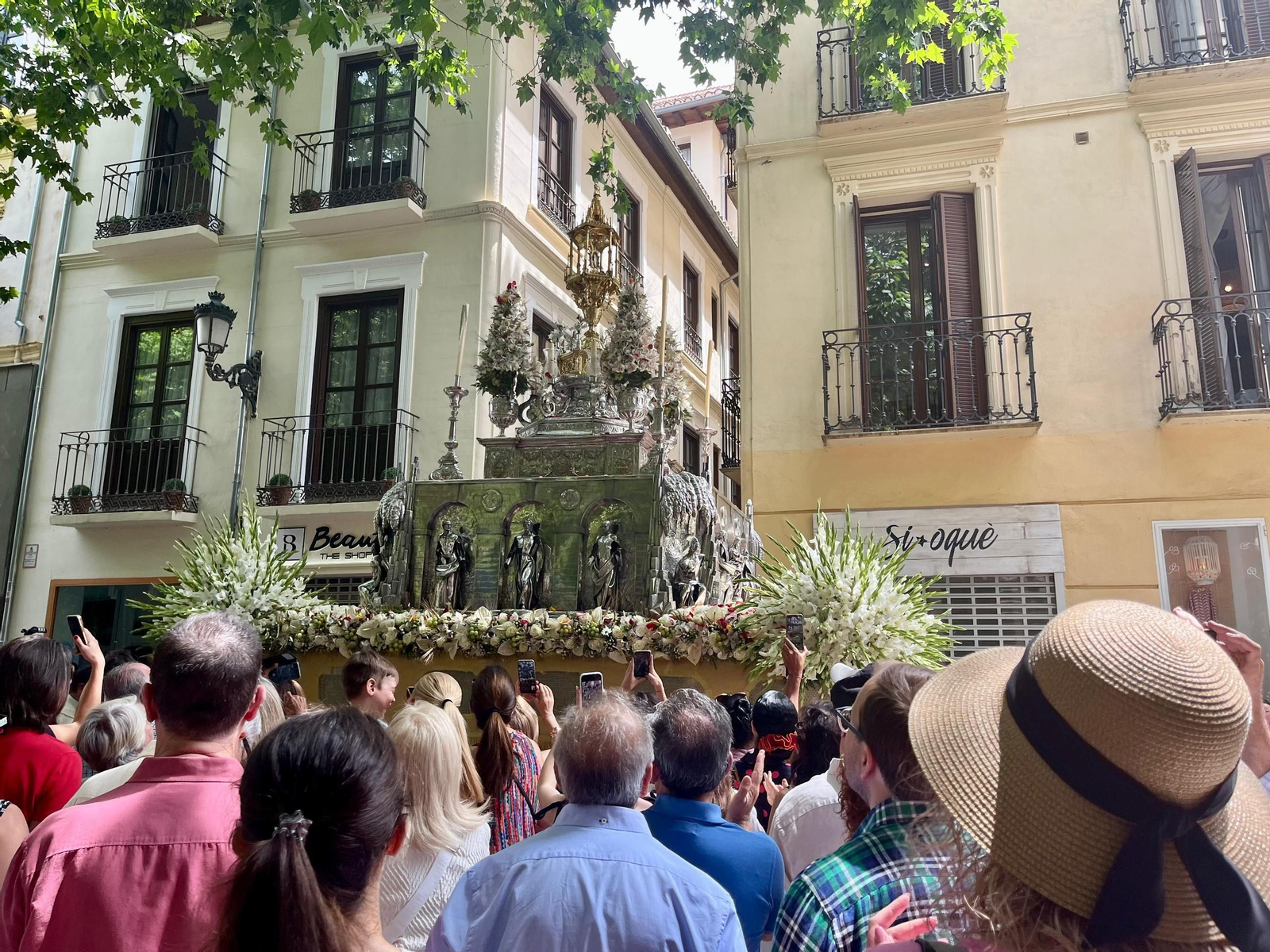 Solemne Procesión del Corpus Christi de Granada, Junio 2025.jpeg Solemne Procesión del Corpus Christi de Granada, Junio 2025.jpeg