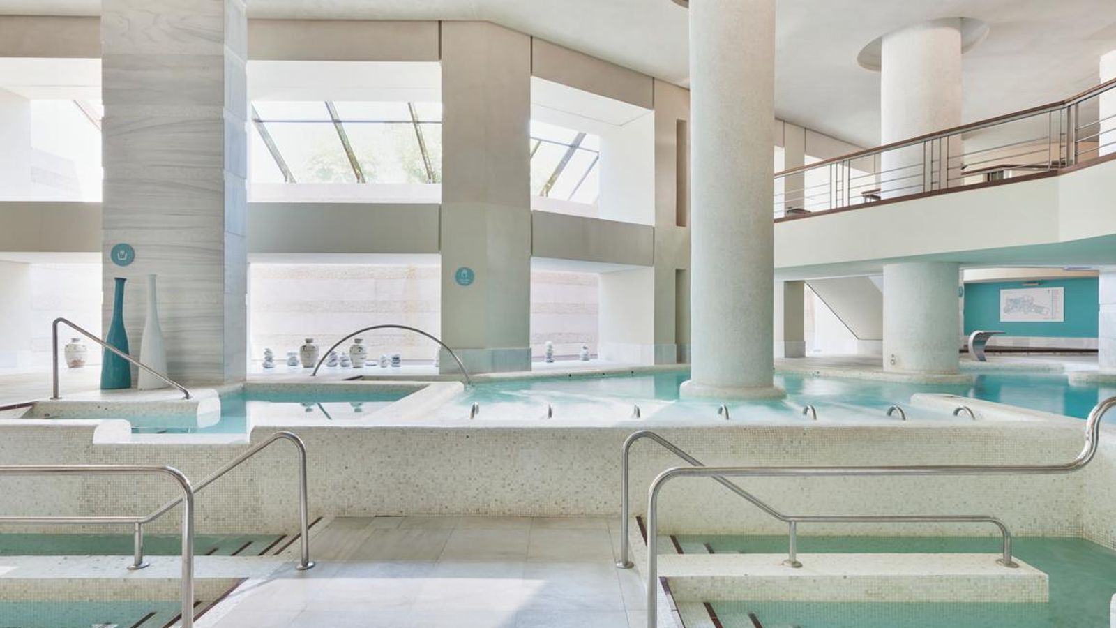 Un diseño pensado para el descanso entre lagos y jardines