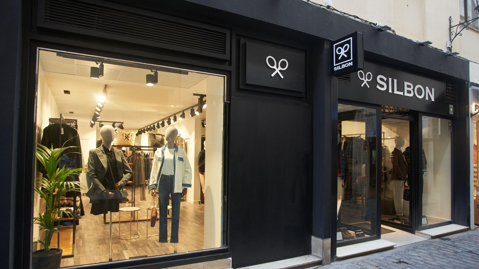 Los artículos de Silbon pueden adquirirse también online en su web, en Amazon y en la web de El Corte Inglés.