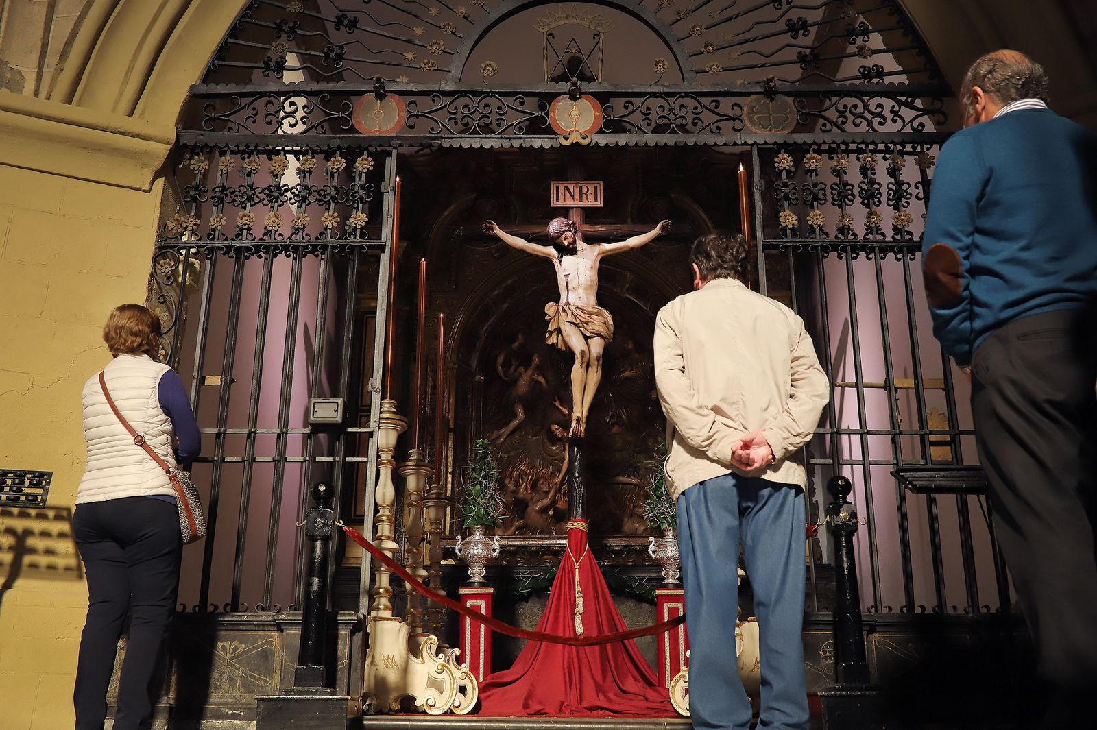 Acto de veneración al Santísimo Cristo de la Salud en San Lucas.