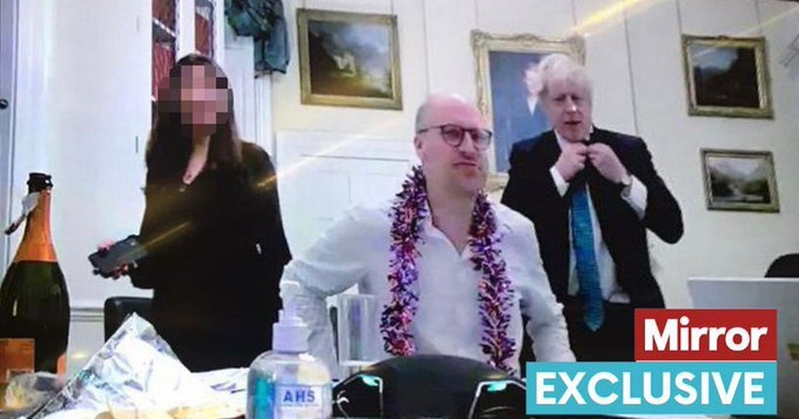 Foto de la fiesta de Boris Johnson publicada por el 'Daily Mirror'