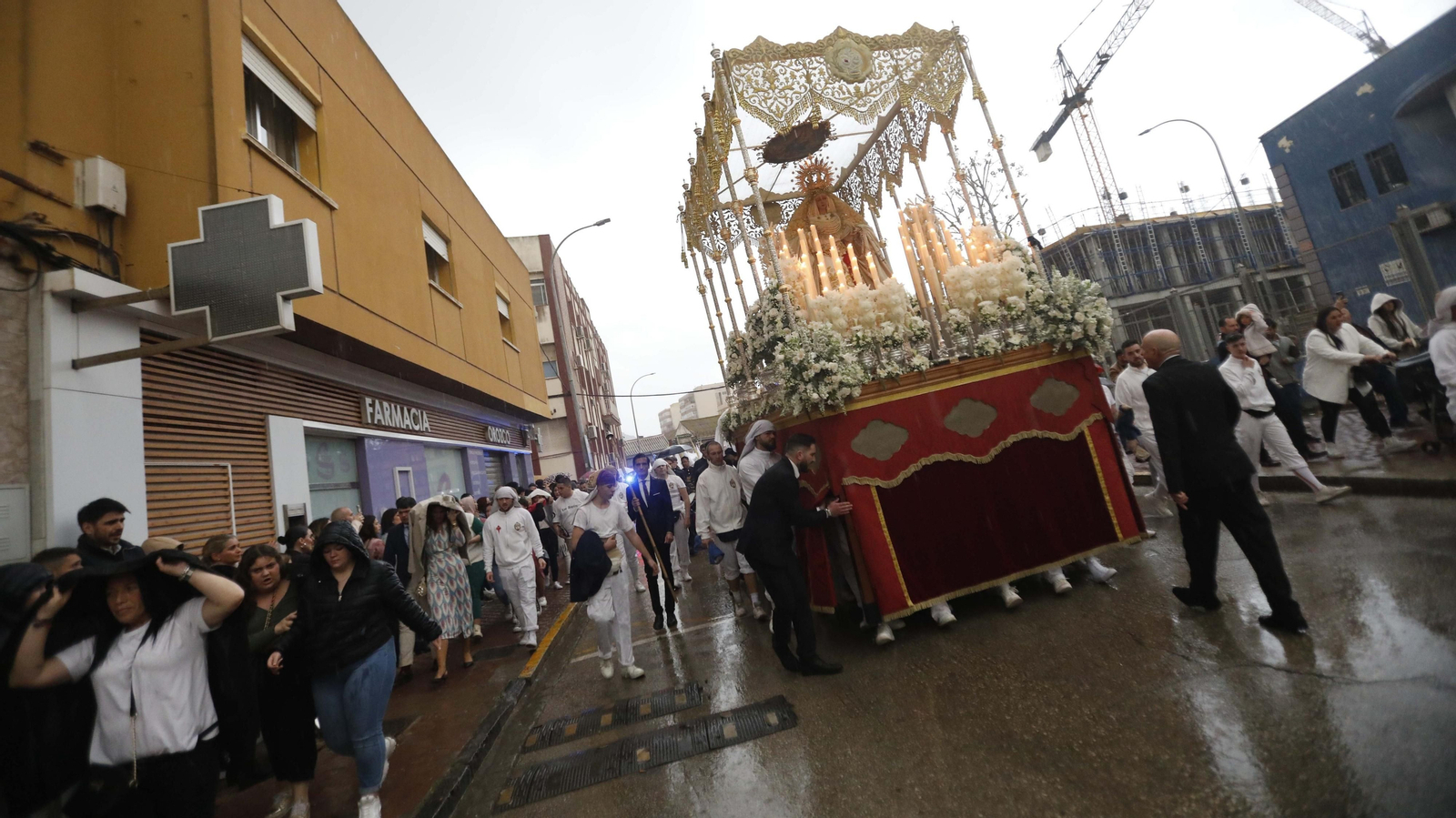 Fotos del Domingo de Ramos en La Línea: La Borriquita y Flagelación