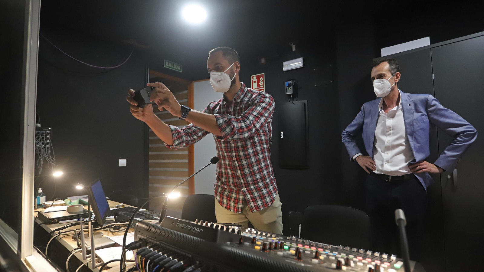 Fotos del teatro La Velada en La Línea