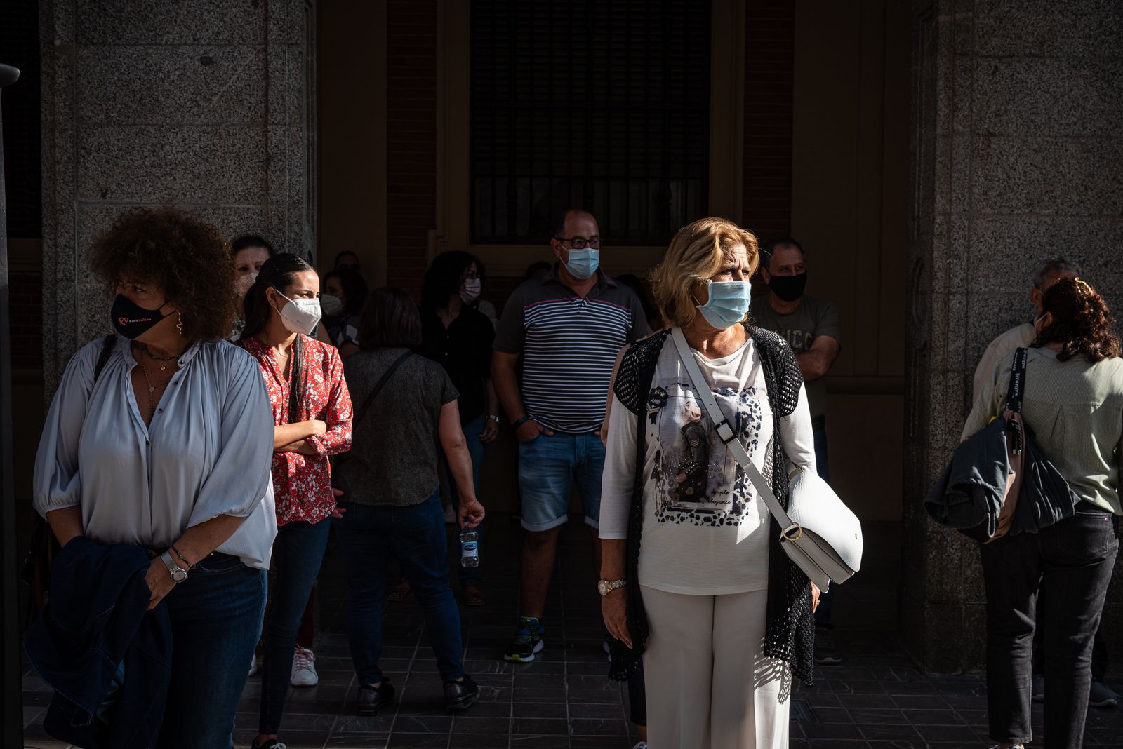 Imágenes de la concentración de los vecinos de Almonte por el servicio de urgencias