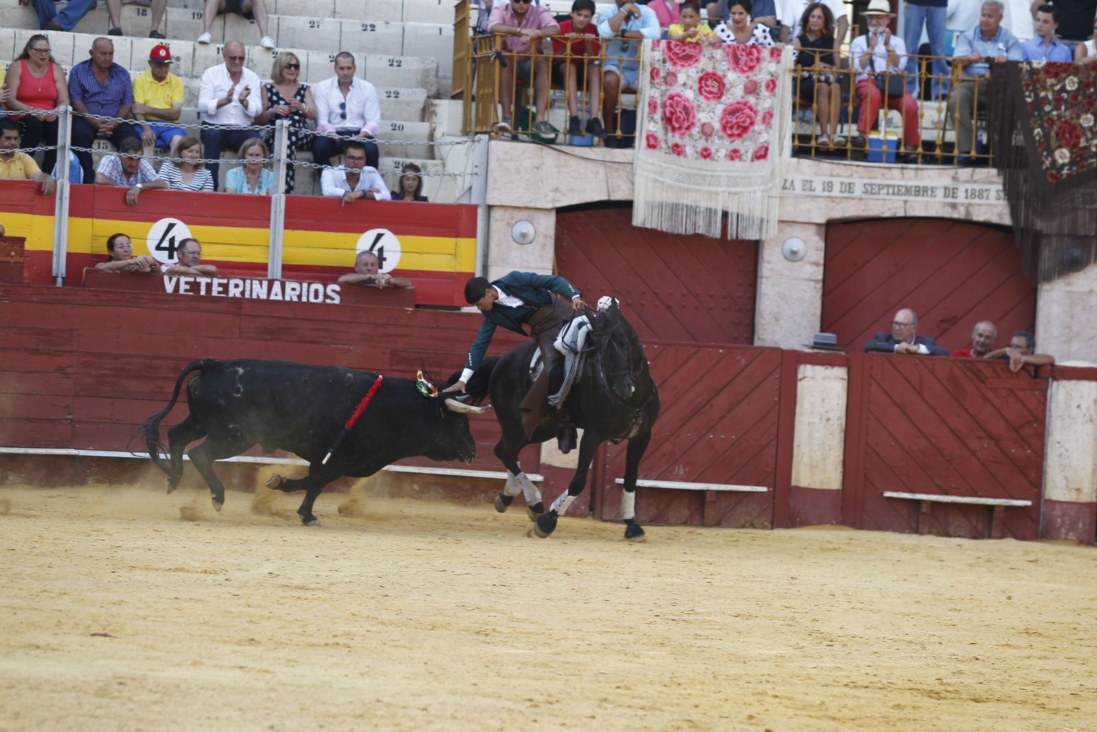 Fotogalería corrida de rejones. Feria de Almería 2019