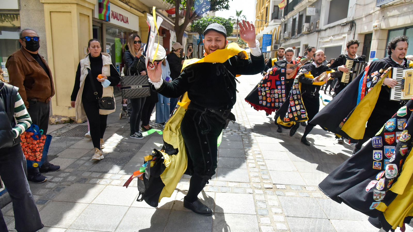 Pasacalles del Certamen de Tunas en Algeciras