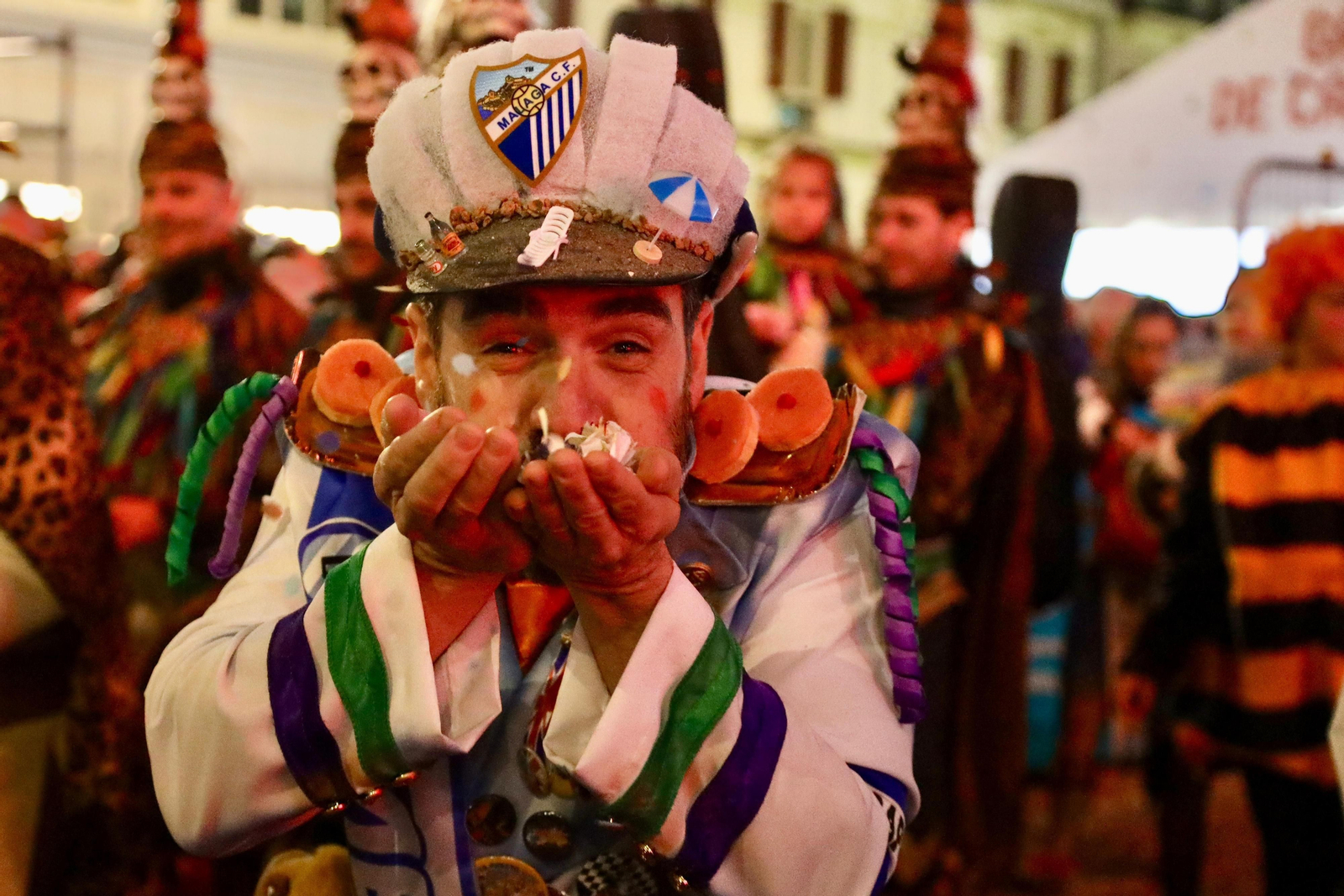 La Batalla de las Flores del Carnaval de Málaga 2024, en fotos