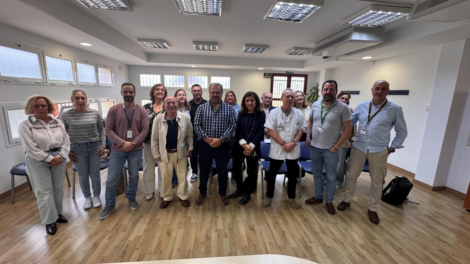 Asistentes a la reunión celebrada para la puesta en marcha de la iniciativa.