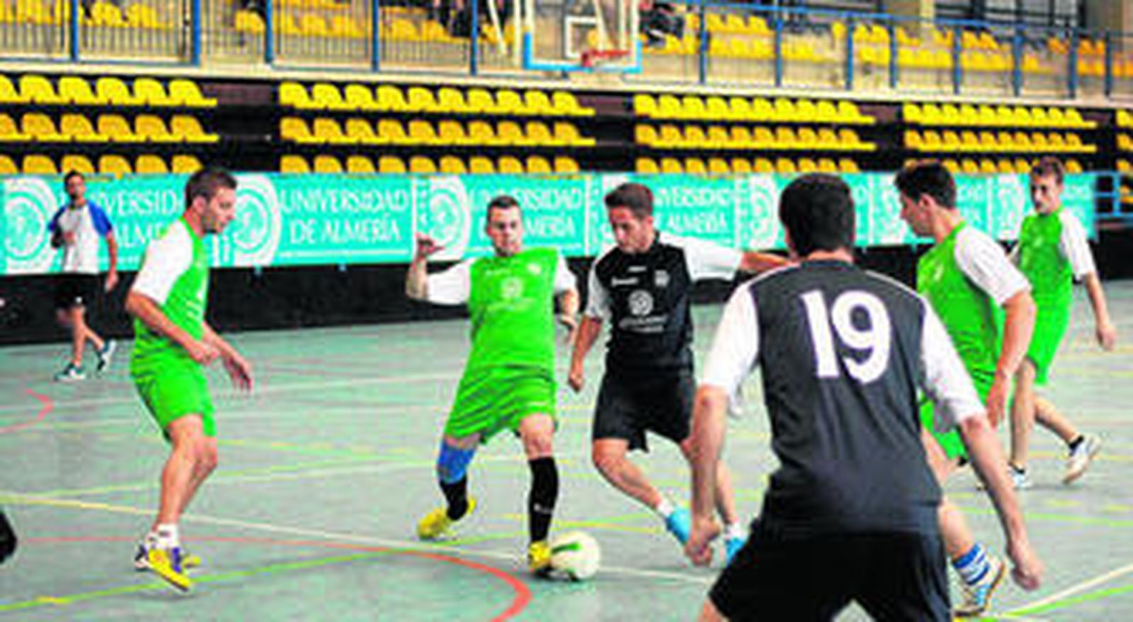 Dos equipos que el pasado curso participaron en el Trofeo Rector de Fútbol Sala.