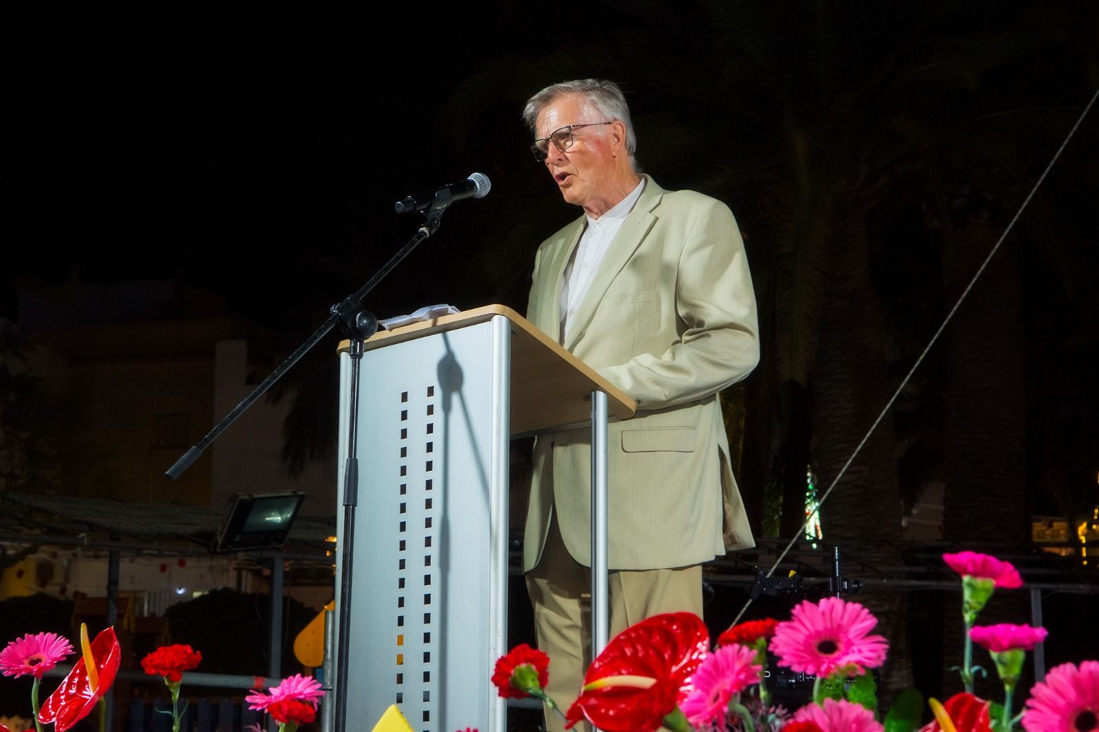 Así ha vivido Carboneras su tradicional Saluda, pregón y reconocimiento a vecinos durante las fiestas patronales