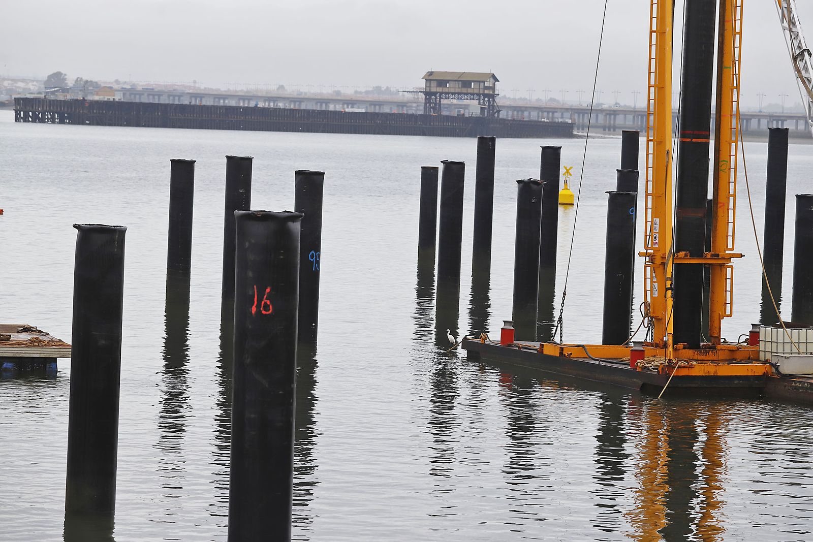 Imágenes de las obras de remodelación del Muelle de Levante.