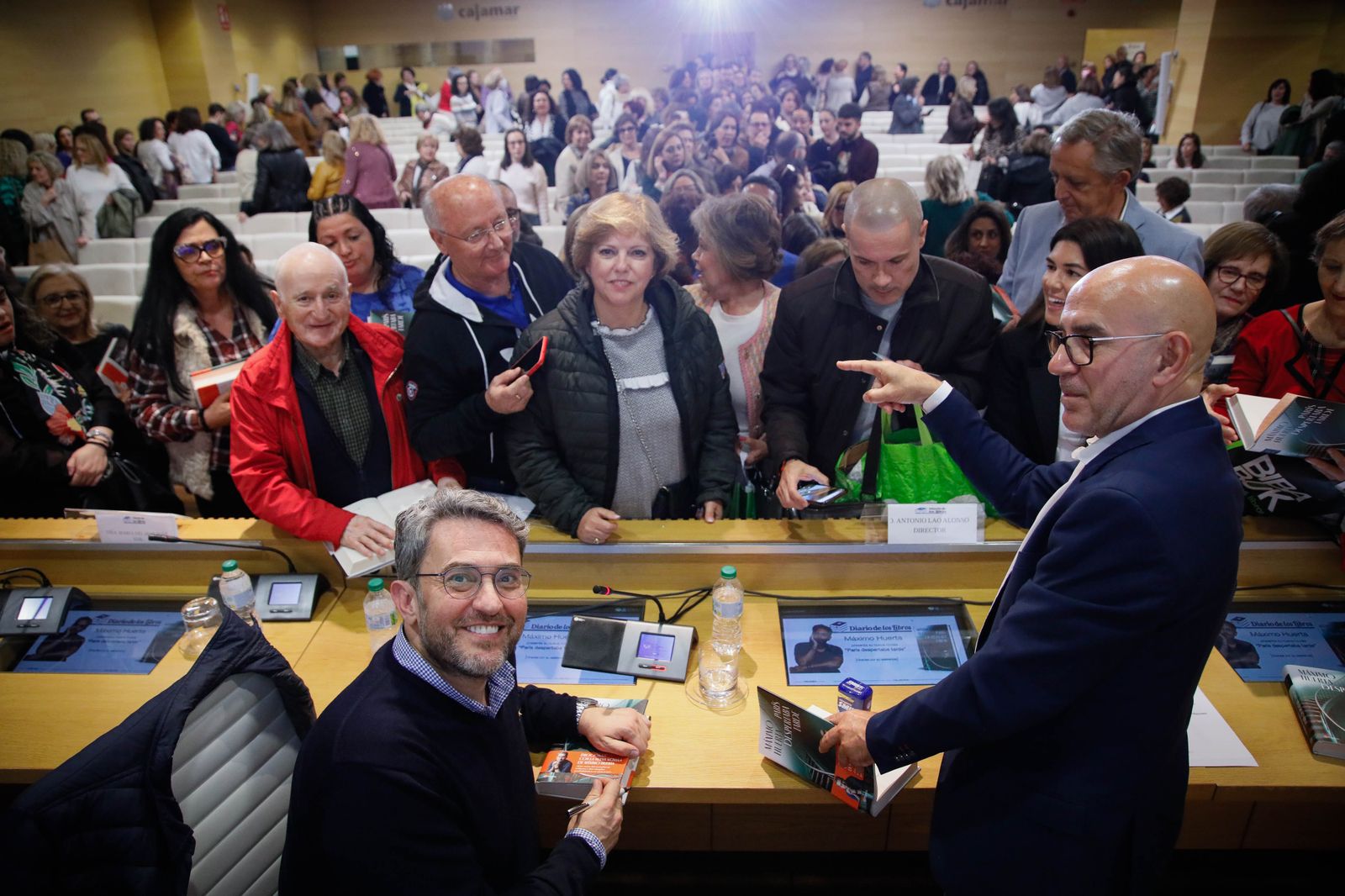 ¿Has estado en la presentación del libro de Máximo Huerta? Entra en la galería y buscate