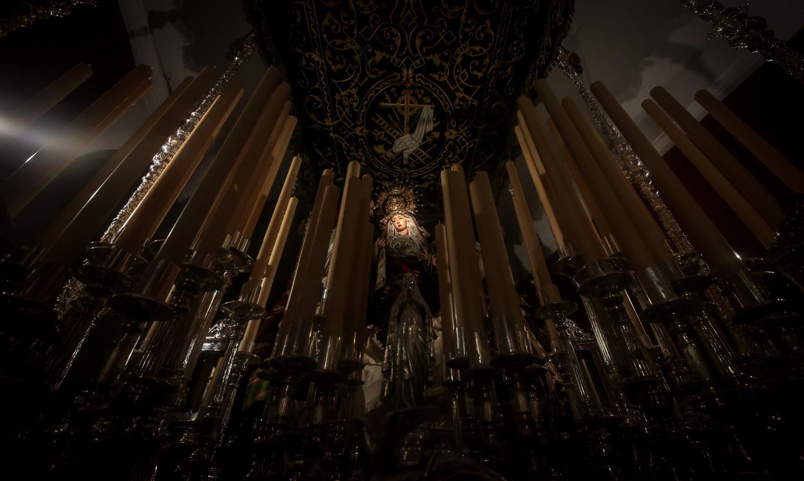 Imágenes de la visita a los templos tras el aplazamiento de la Magna Mariana de Jerez