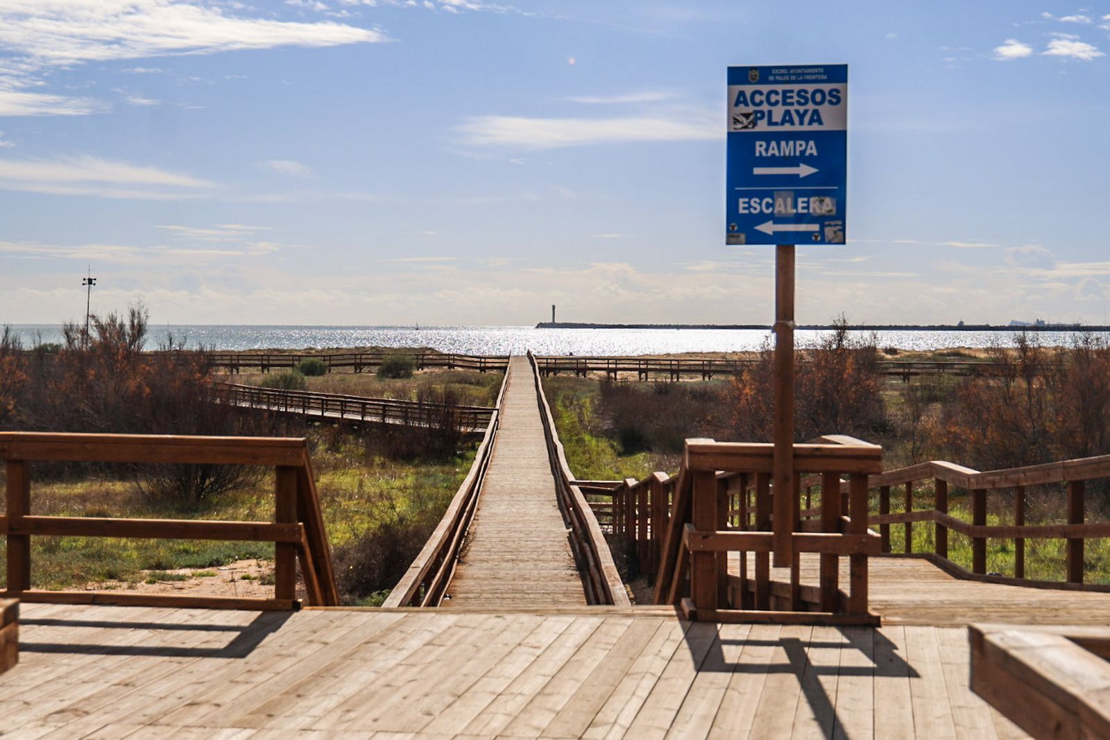 Estado de la playa de Mazagón tras los últimos temporales, en fotografías