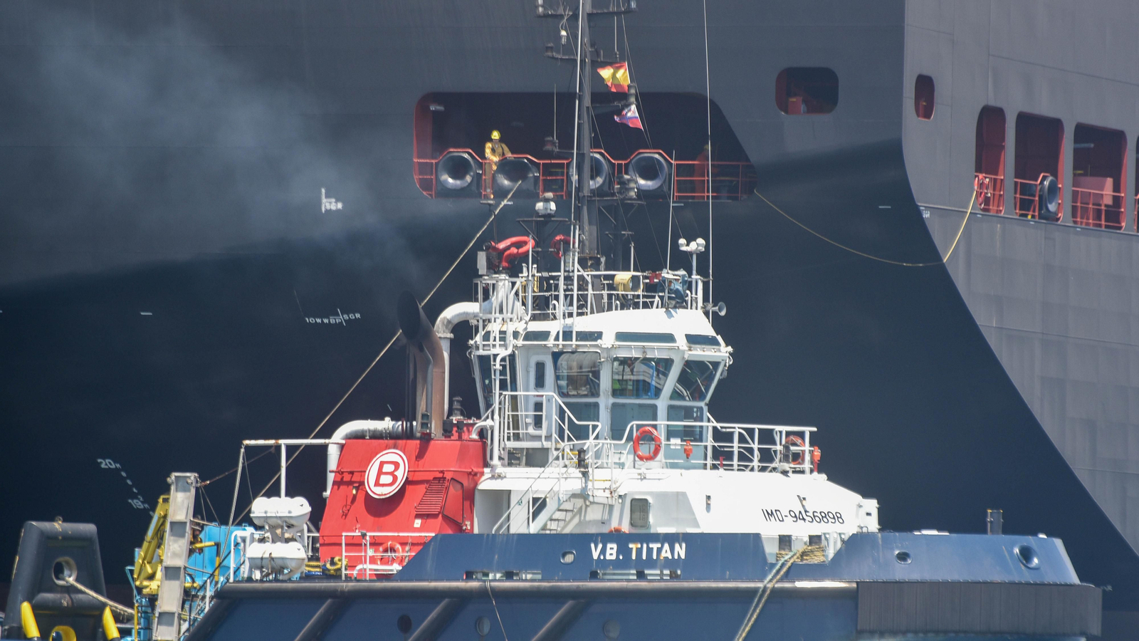 Fotos de la llegada del mayor portacontenedores del mundo el 'MSC Loreto' al puerto de Algeciras