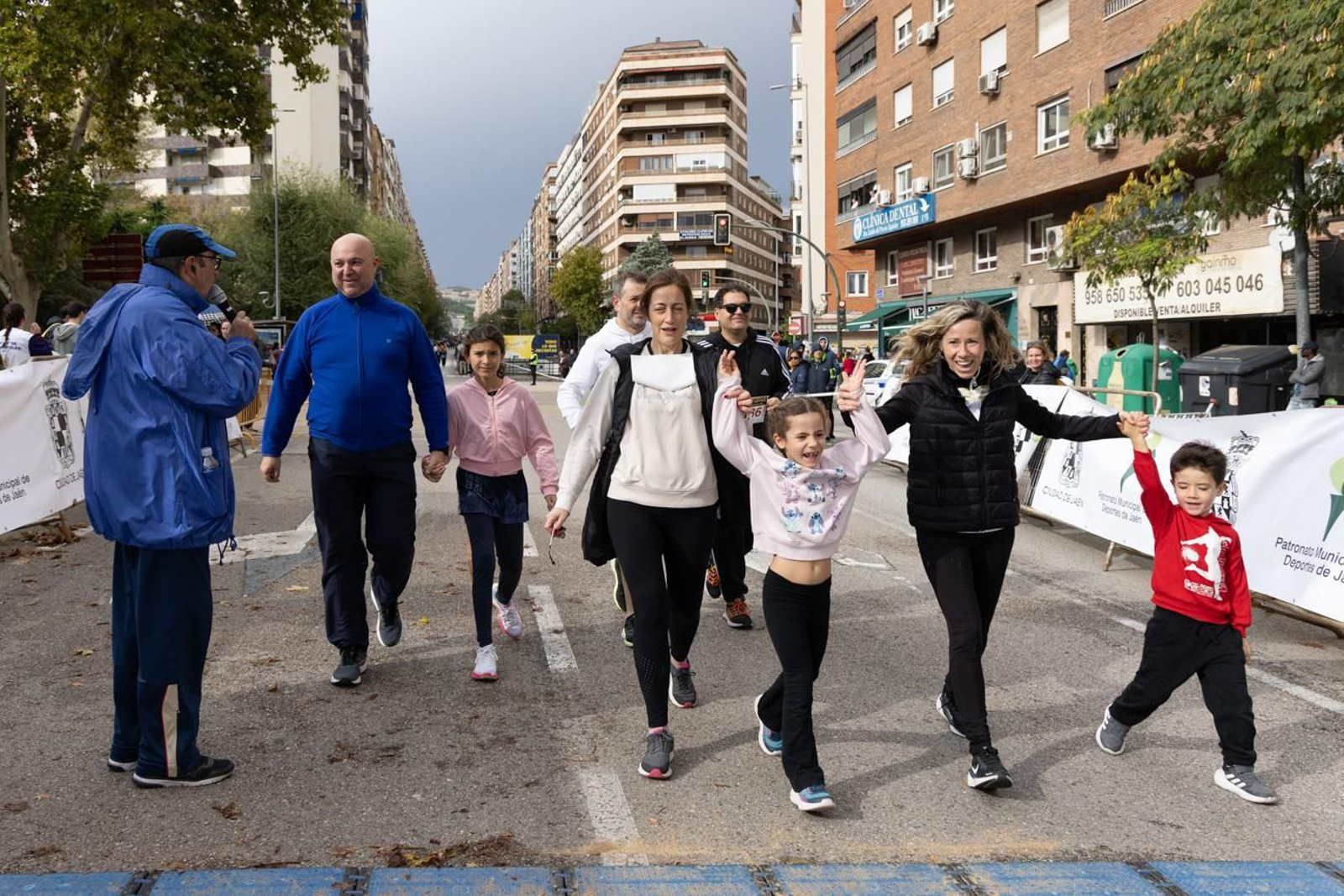 Atletismo por la paz y la integración en la XXV Carrera y Caminata del IES Santa Catalina de Alejandría (II)