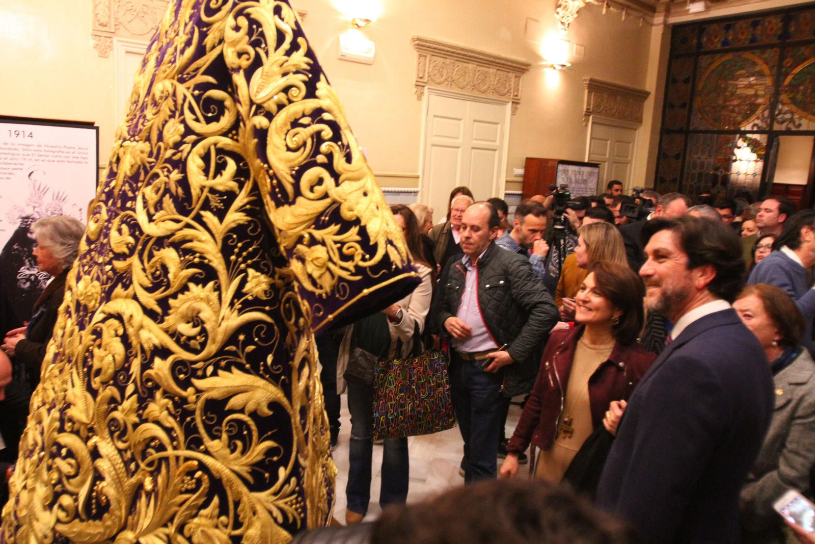 Presentación de la nueva túnica del Nazareno