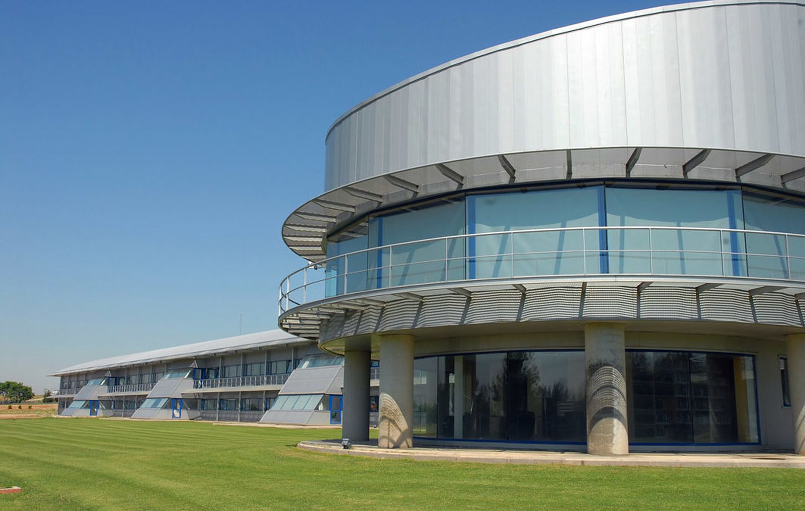 Edificio principal del Centro de Astrobiología (CAB) ubicado en Torrejón de Ardoz (Madrid).