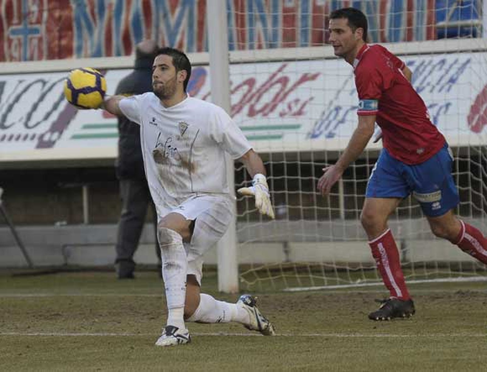 El Cádiz se lleva los tres puntos en Los Pajaritos en el primer triunfo de Víctor Espárrago como entrenador amarillo

Foto: LOF