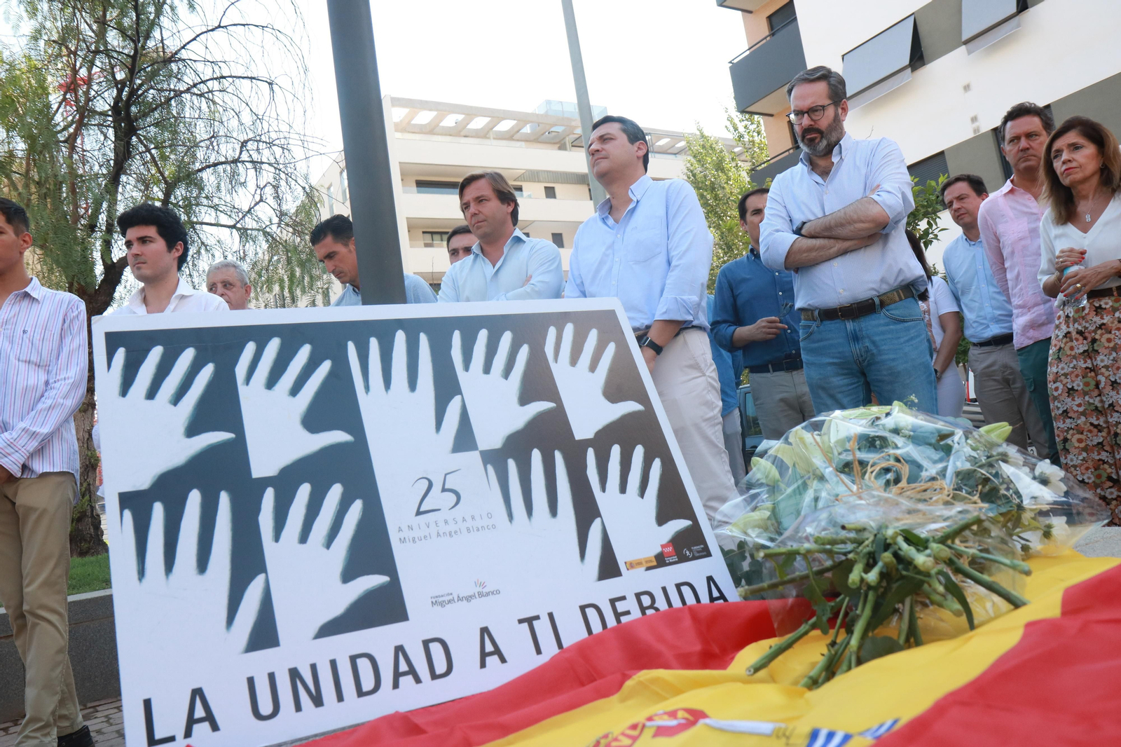 Antonio Repullo, José María Bellido y Adolfo Molina en el recuerdo a Miguel Ángel Blanco.