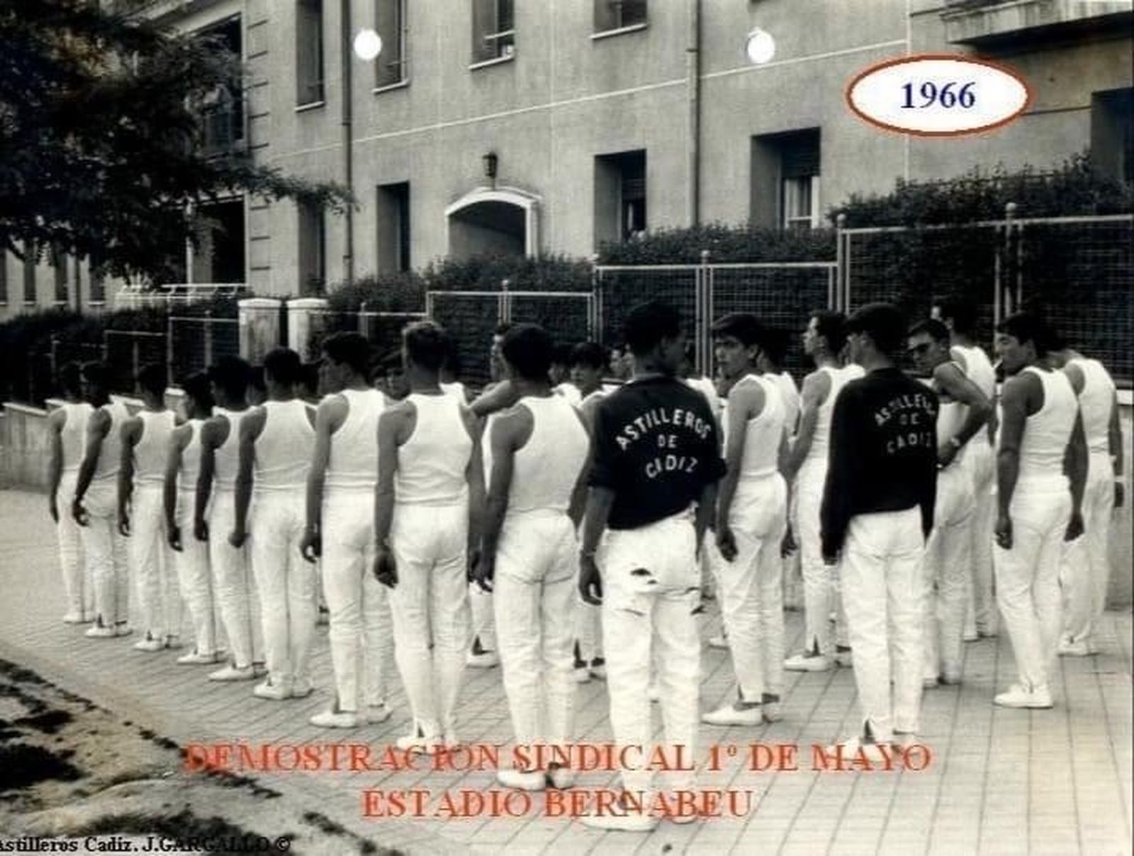 Demostración sindical en el Bernabeu
