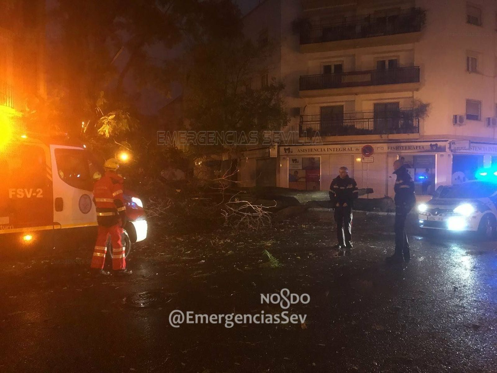 Las imágenes del paso de la borrasca 'Ana' por Sevilla