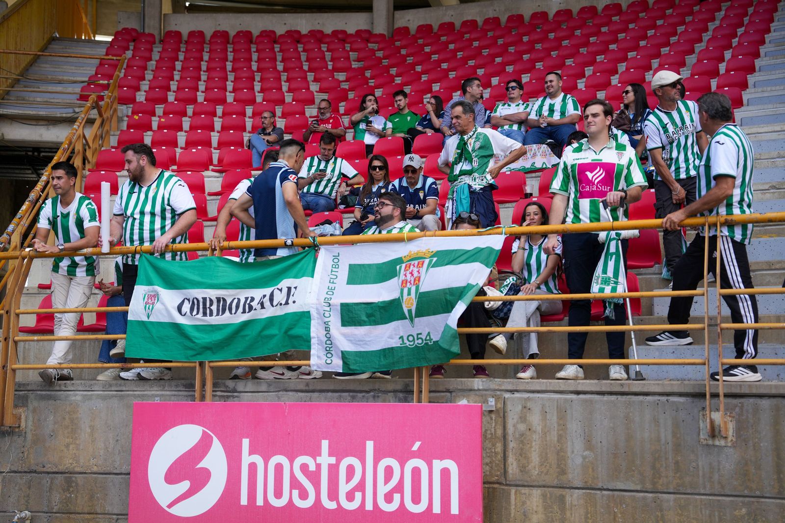 Las mejores fotos del triunfo del Córdoba CF en León