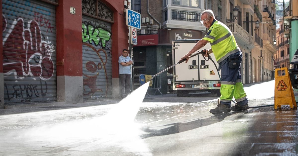 El nuevo contrato de limpieza de Granada sigue a la espera del tribunal ...