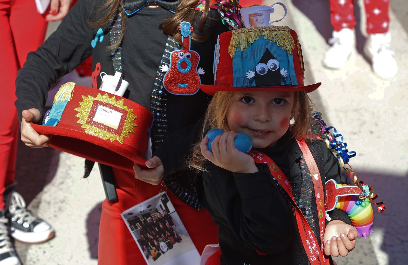 La cabalgata de agrupaciones del Carnaval de Algeciras, en imágenes