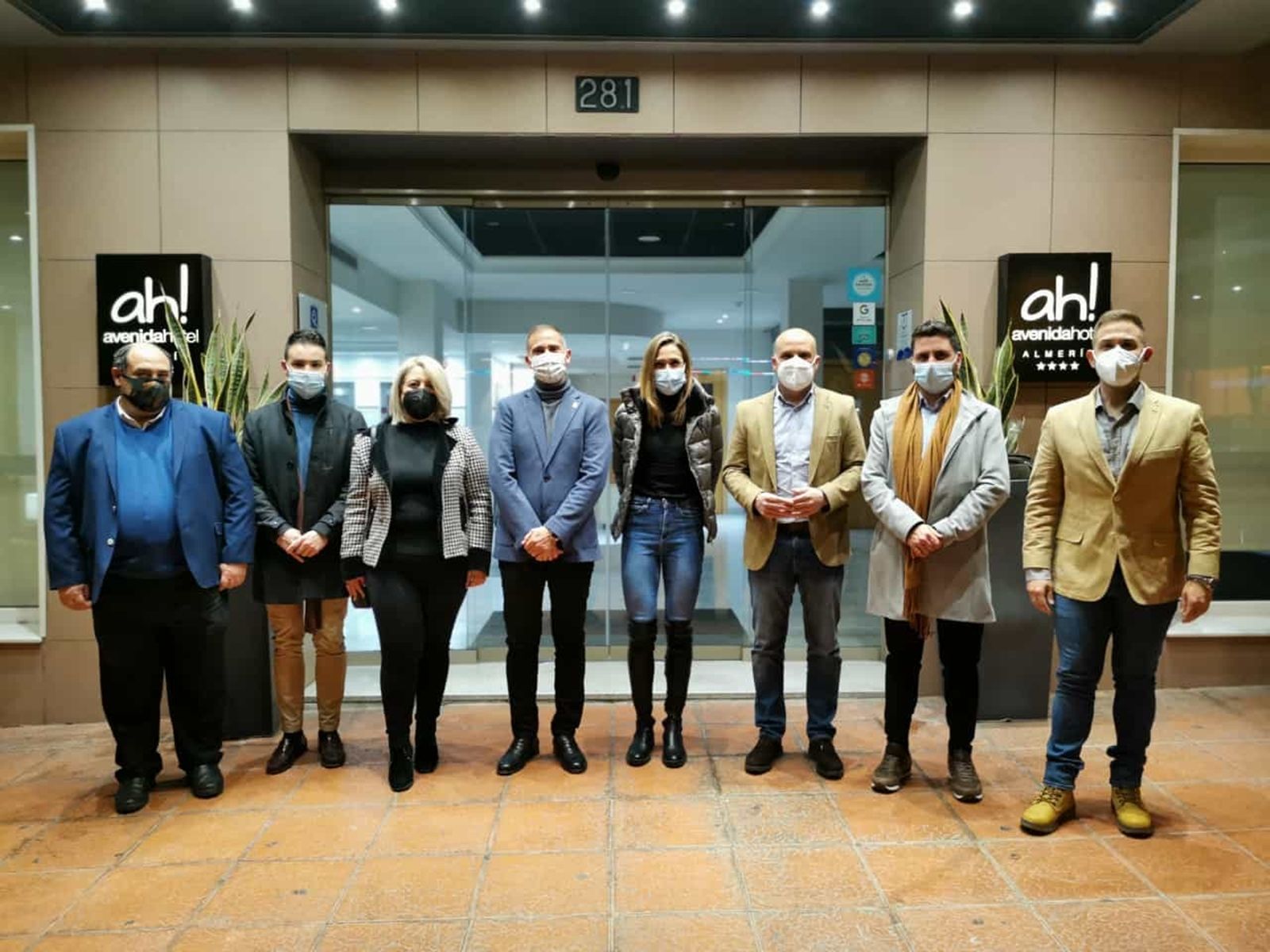 Organización de la prueba y patrocinadores, con Mavi García