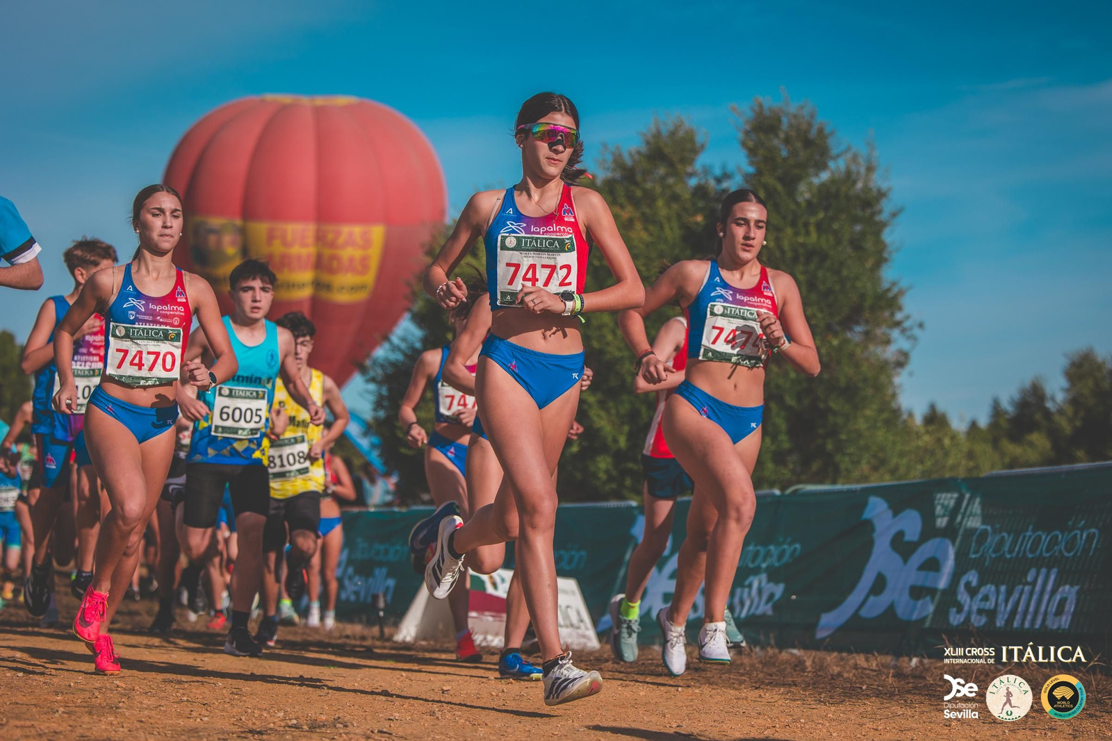 Búscate en las fotos del Cross de Itálica 2025 | 6