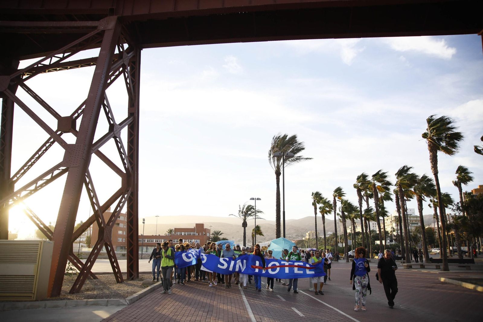 La manifestación "Genoveses sin hotel", en imágenes