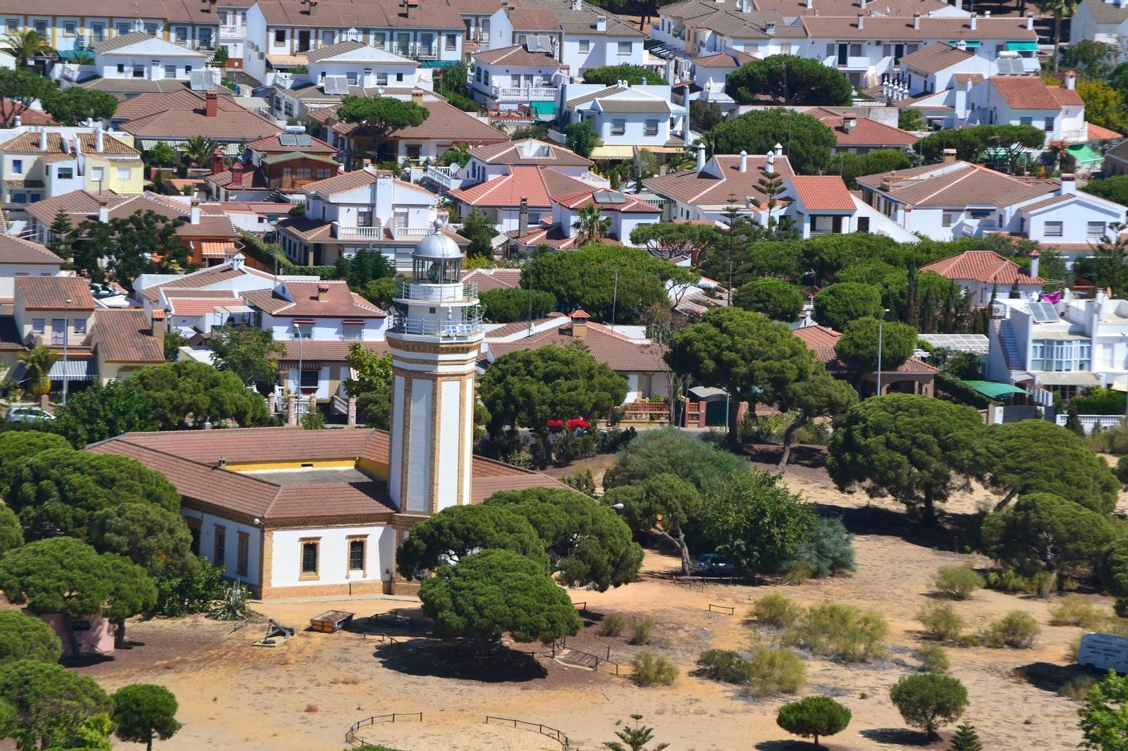 2 faros de Huelva que brillan con luz propia