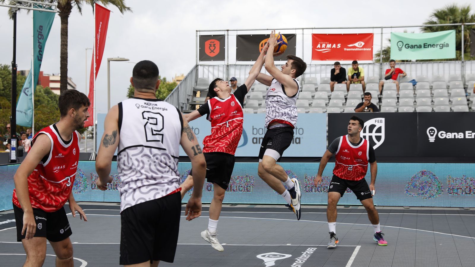 Las fotos de la segunda jornada del torneo internacional de baloncesto 3x3 de La Línea