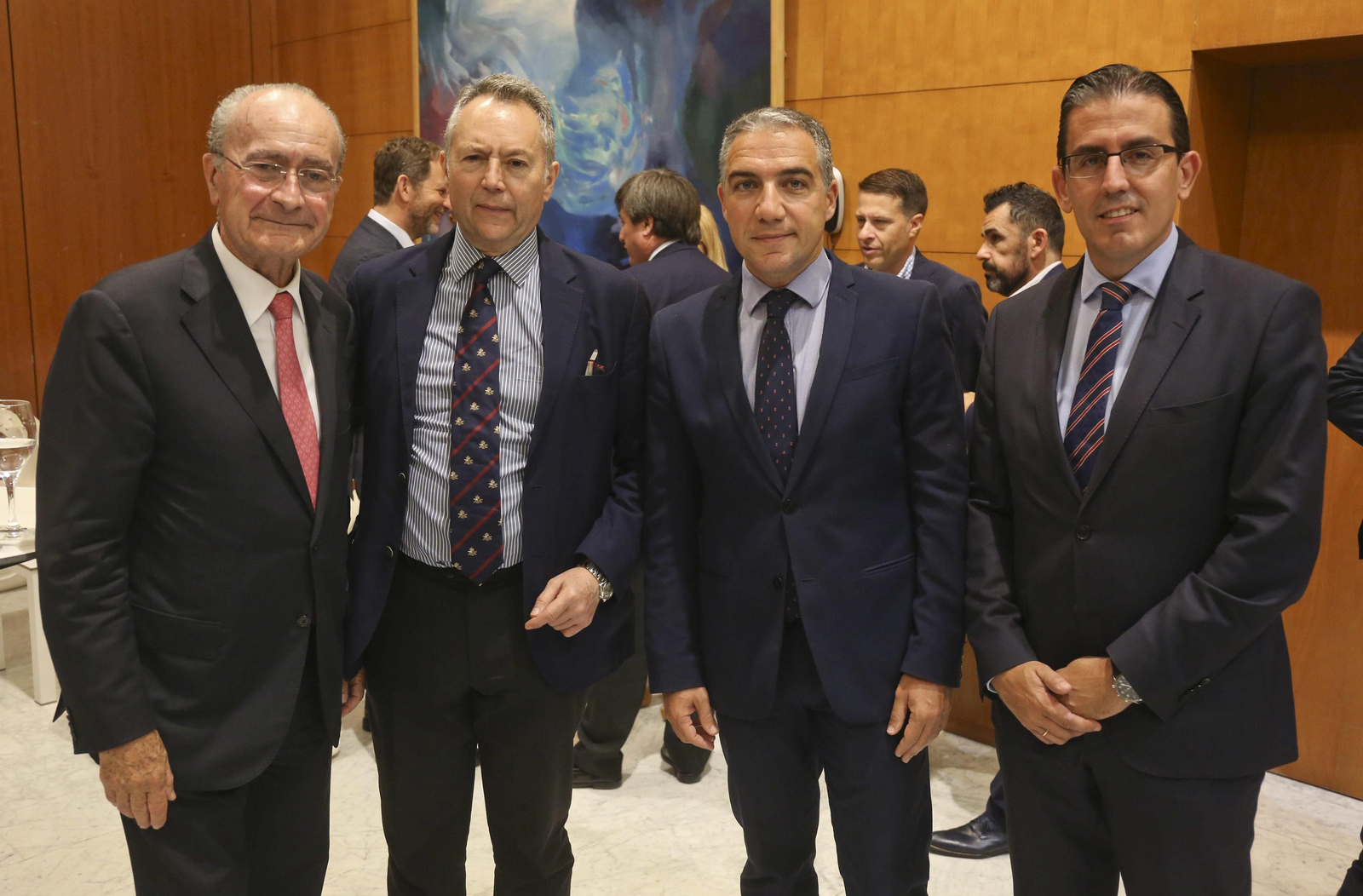 Las imágenes del Foro Joly con Elías Bendodo