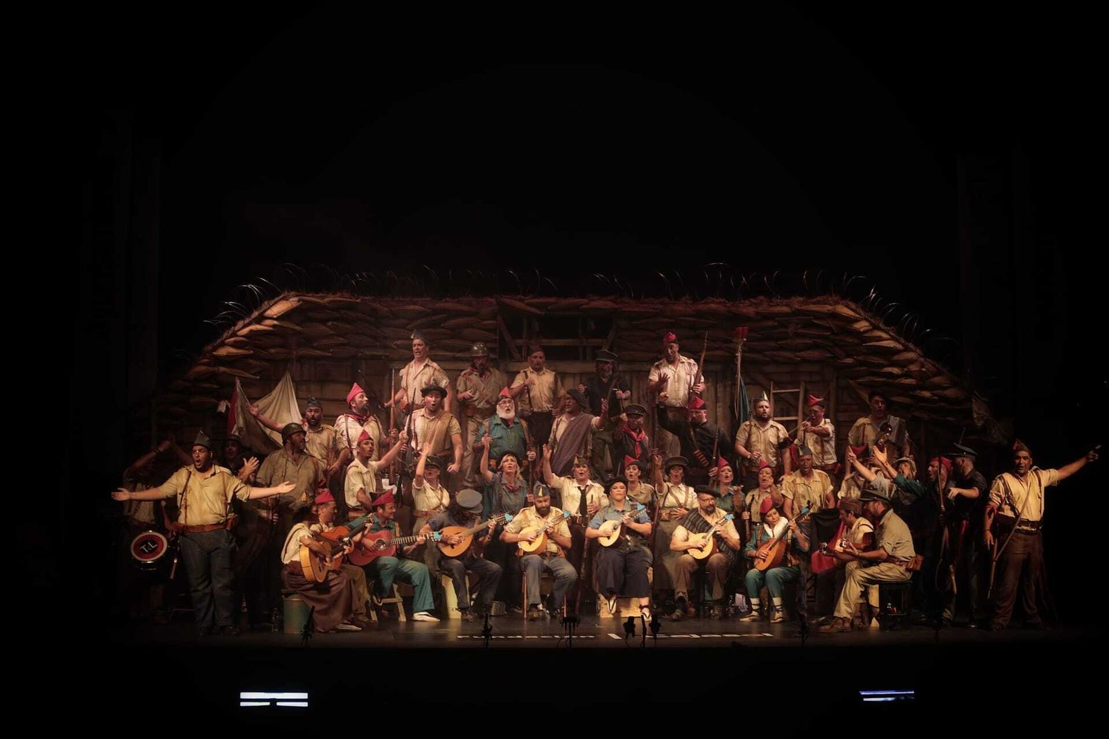 Coro "Trinchera y libertad"