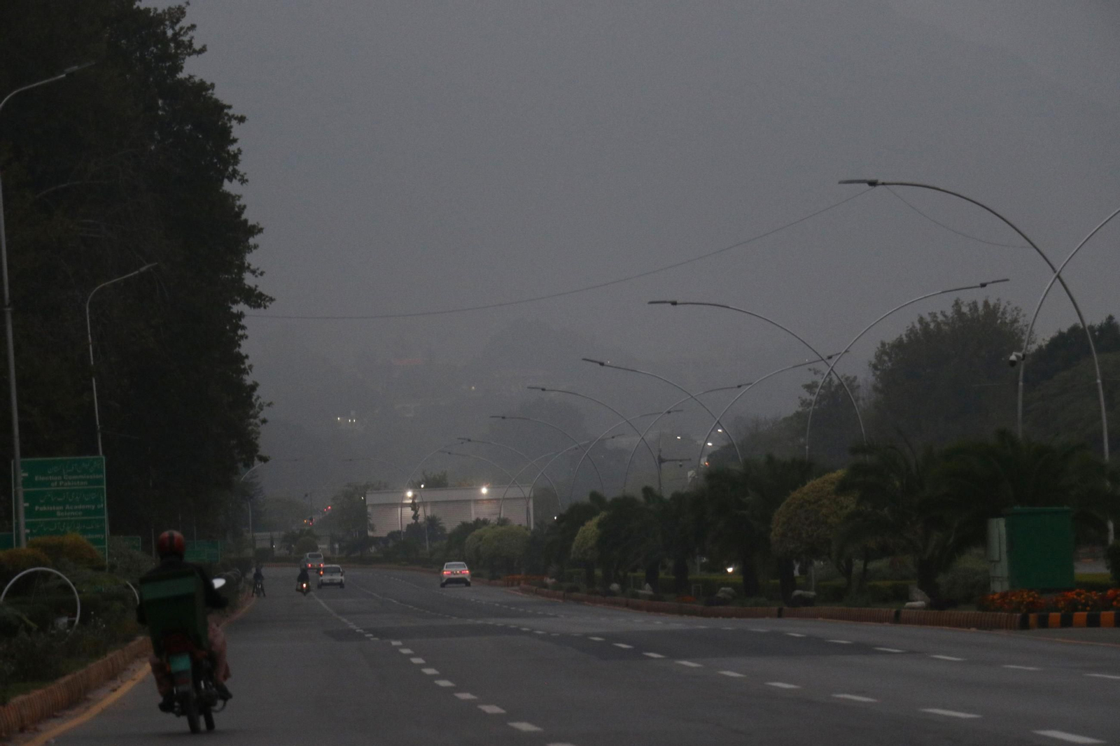 Una peligrosa nube de humo tóxico envuelve todo Pakistán: todas las imágenes