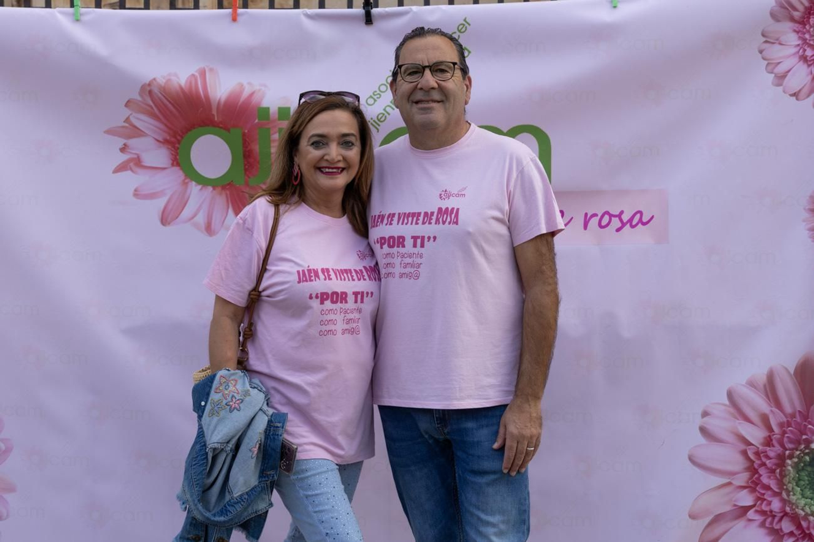 Jaén se viste de rosa con una marcha reivindicativa contra el cáncer de mama