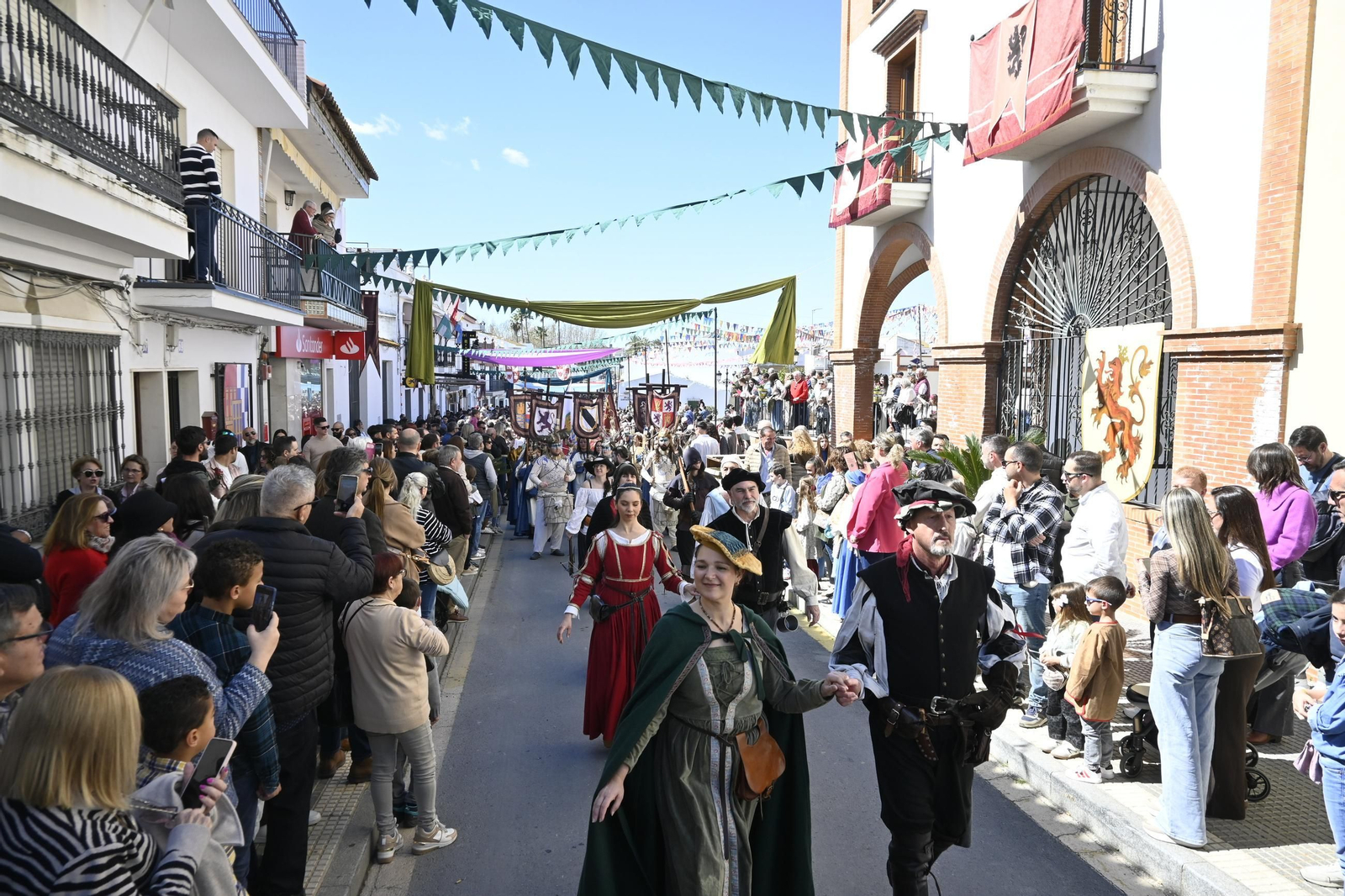 Las mejores imágenes de la Feria Medieval del Descubrimiento en Palos de la Frontera 2025