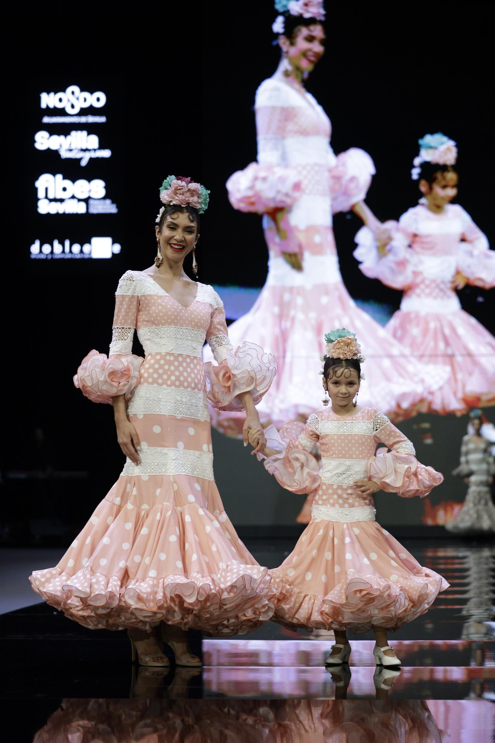 Desfile de Sara de Benítez en SIMOF 2025, todas las fotos