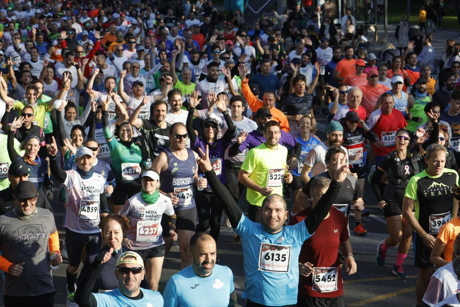 Media Maratón de Córdoba 2023: Las mejores fotos de la salida de la prueba Media Maratón de Córdoba 2023: Las mejores fotos de la salida de la prueba