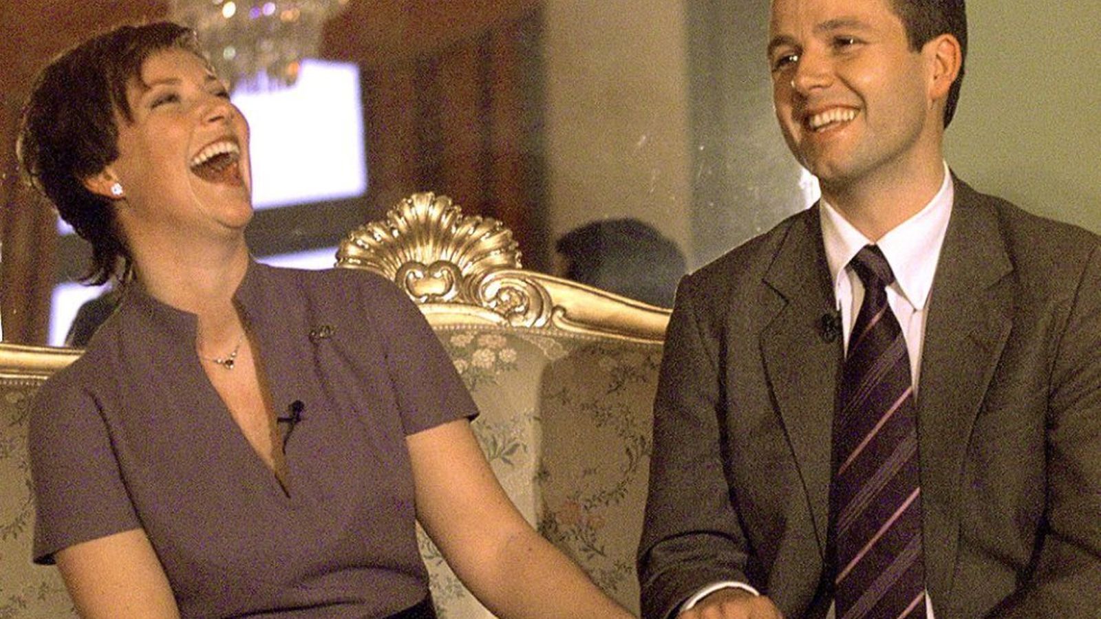 Marta Luisa ríe el día del anuncio oficial de su compromiso con Ari Behn, el 13 de diciembre de 2001.