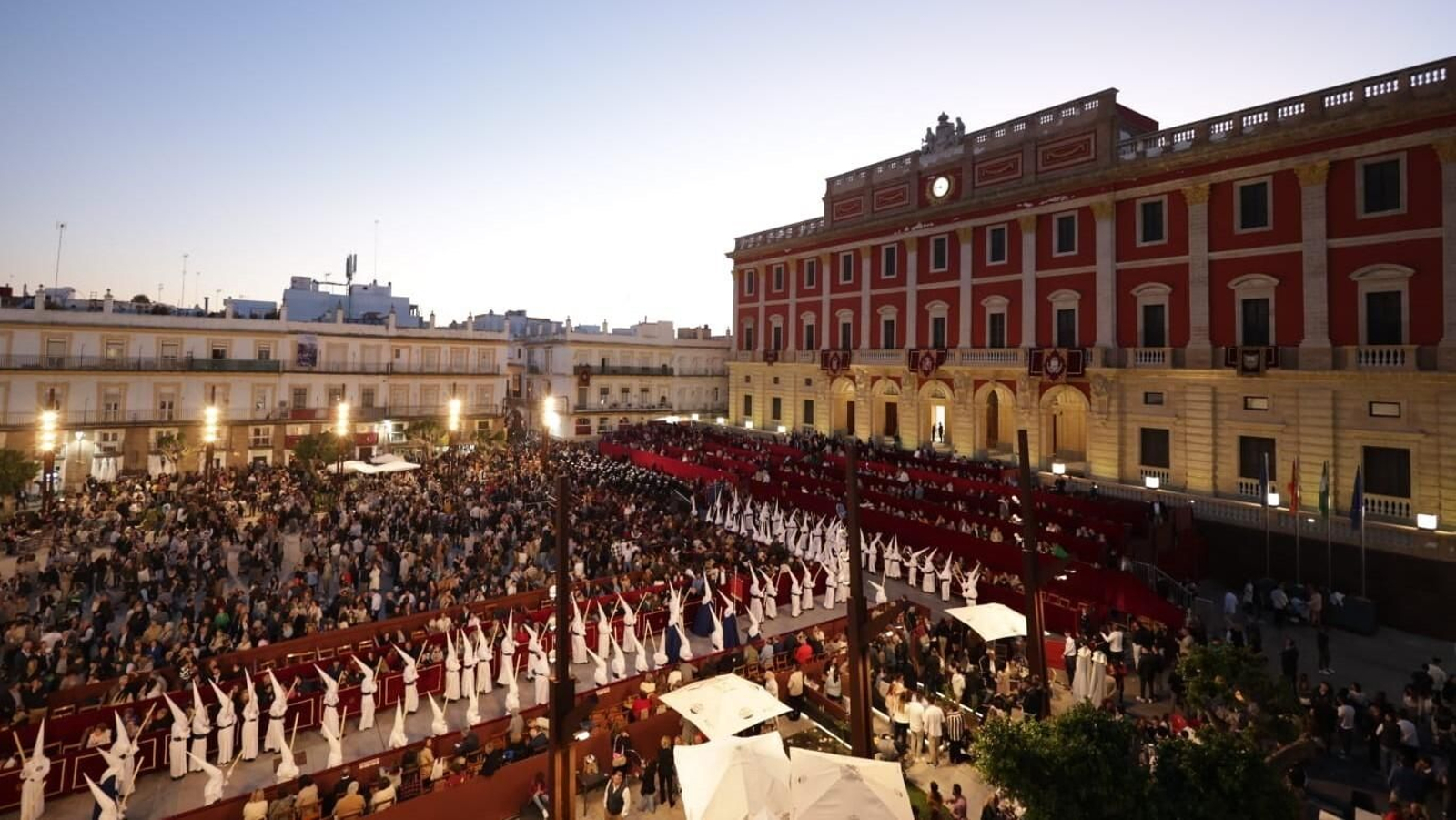Domingo de Ramos en San Fernando 2023: las imágenes de la hermandad de Humildad y Paciencia