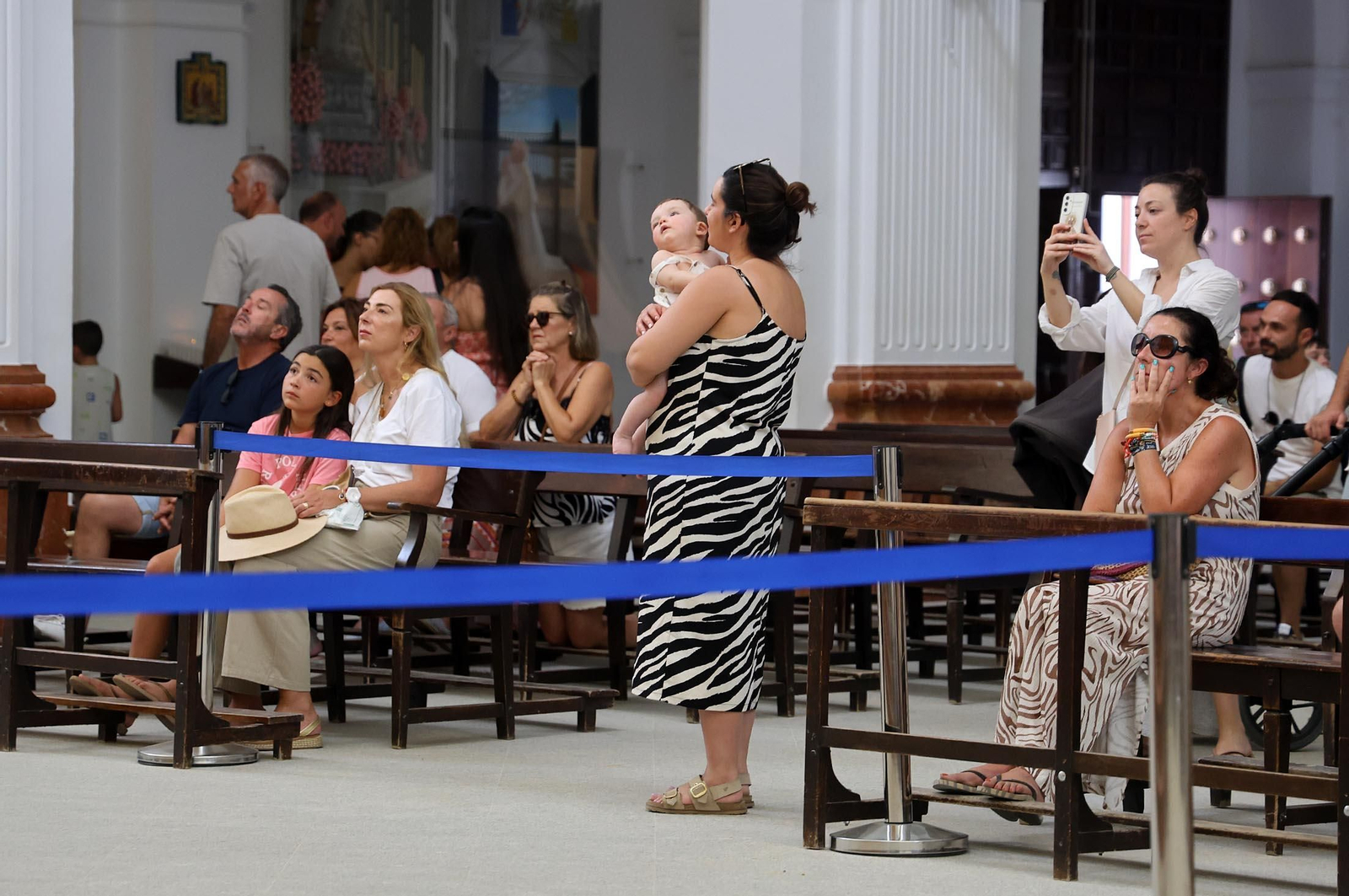 Imágenes del ambiente en el Rocío Chico en la mañana del sábado