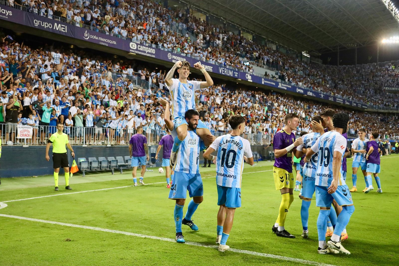 Búscate en las gradas de La Rosaleda en el Málaga CF - Albacete