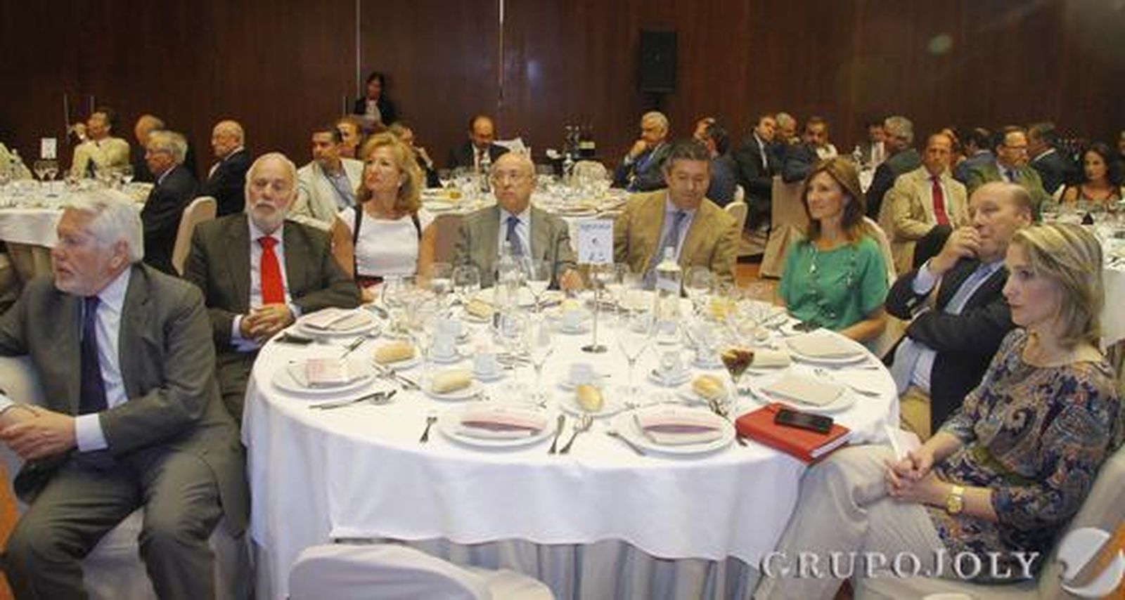 Francisco Ballester, Isaías Pérez Saldaña, María Luisa García, Manuel del Valle, Luis Enrique Flores, Alicia Martínez, Federico Muela y Carmen González.

Foto: Victoria Hidalgo / Juan Carlos Vazquez
