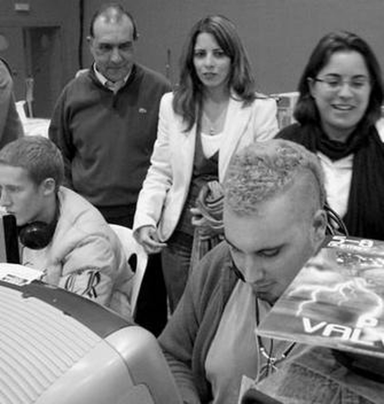 Los primeros internautas ya están en la Party Valverde 2008.