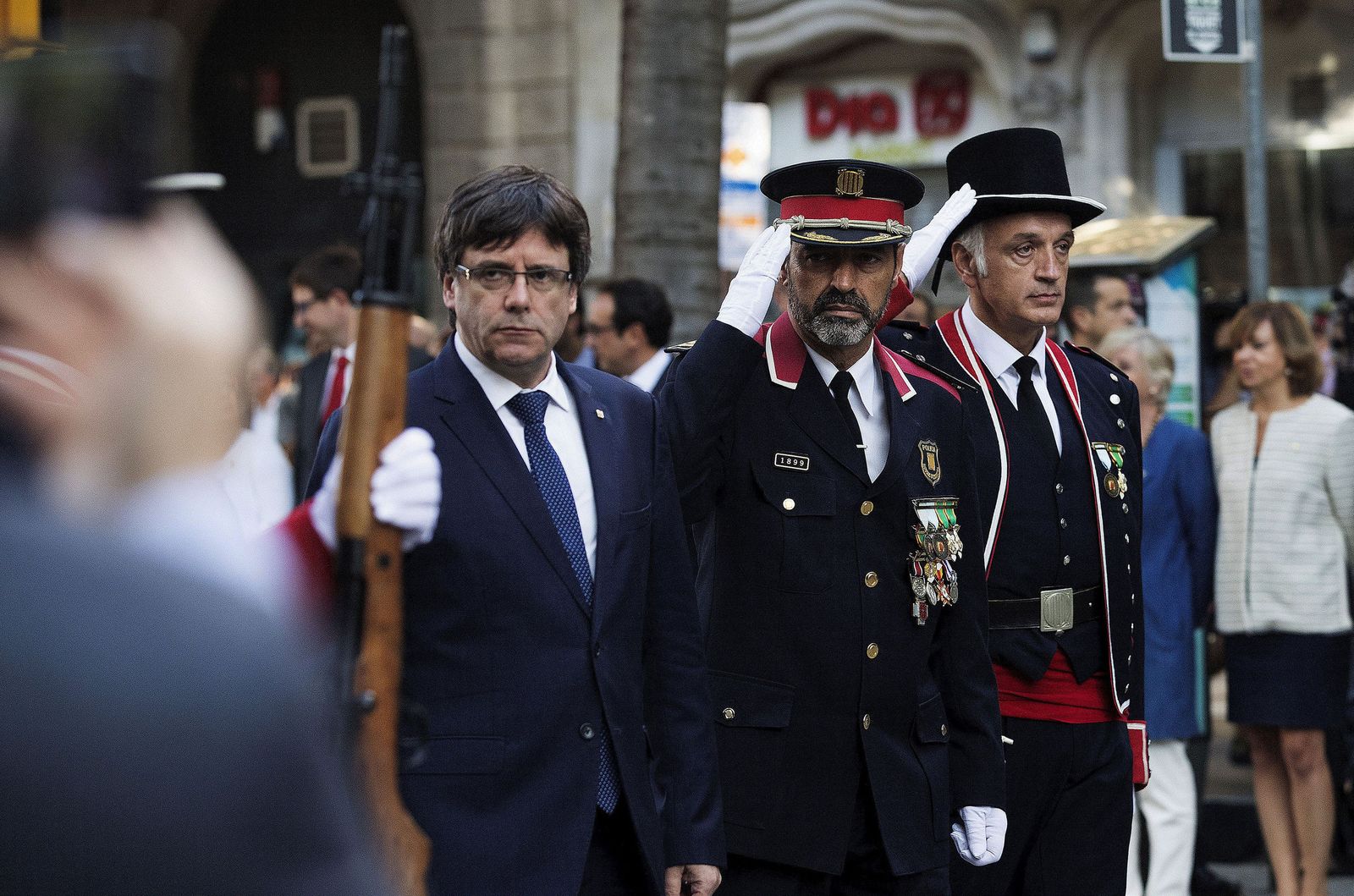 El ex president Puigdemont y el ex mayor de los Mossos, Josep Lluís Trapero.