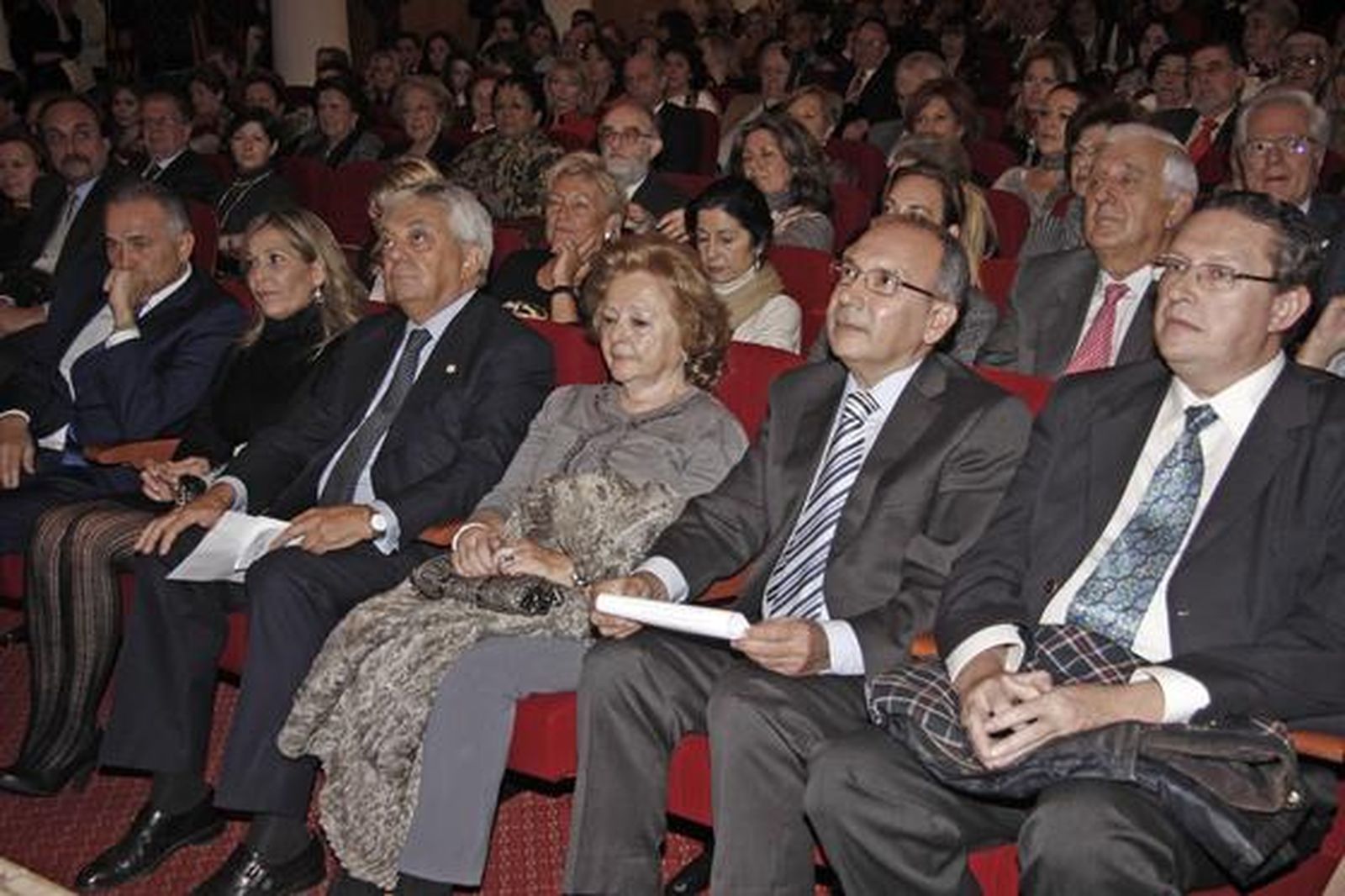 Público asistente a la proclamación de los Reyes Magos. 

Foto: B. Vargas